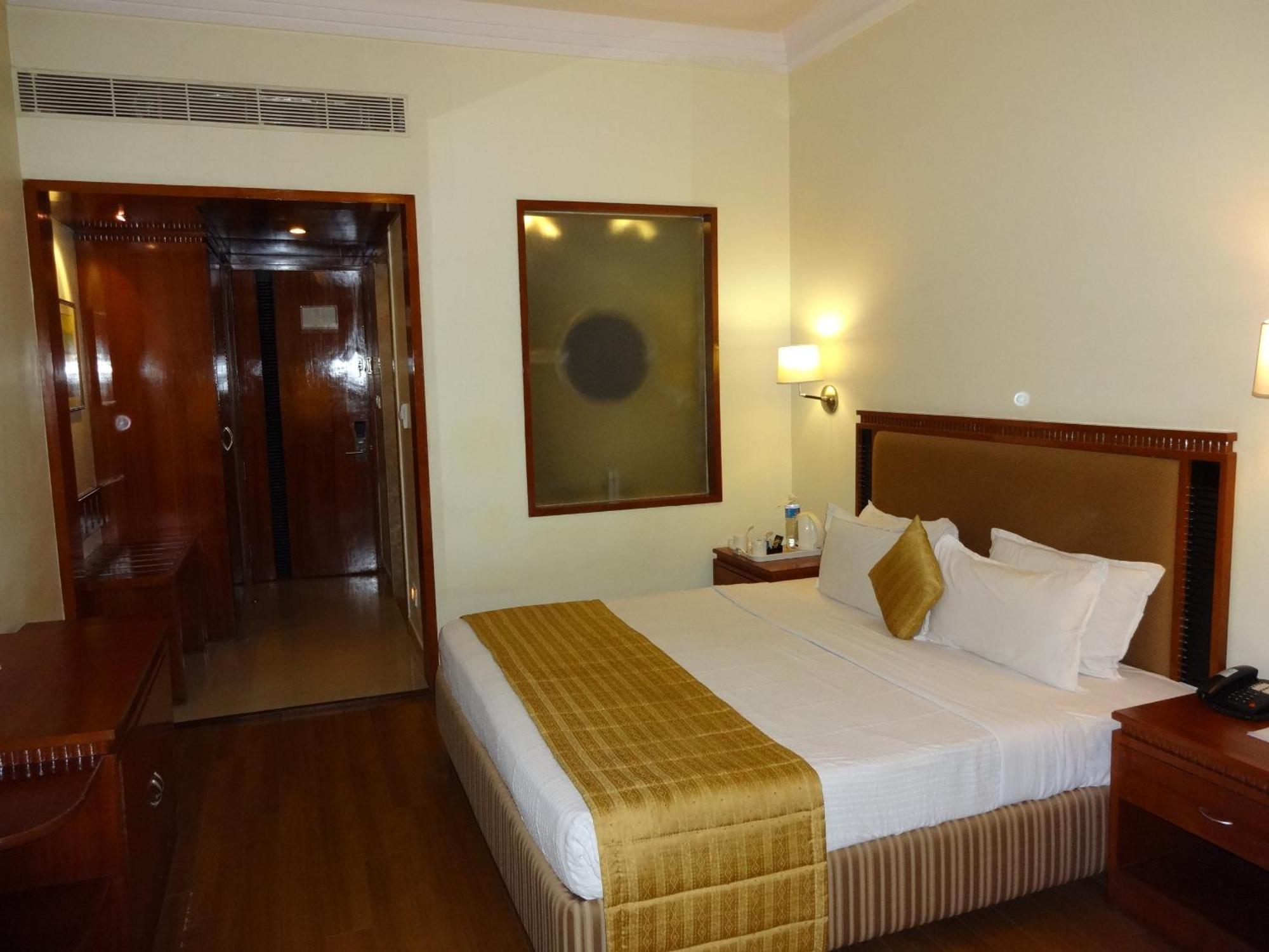 Royal Court Otel Madurai Oda fotoğraf