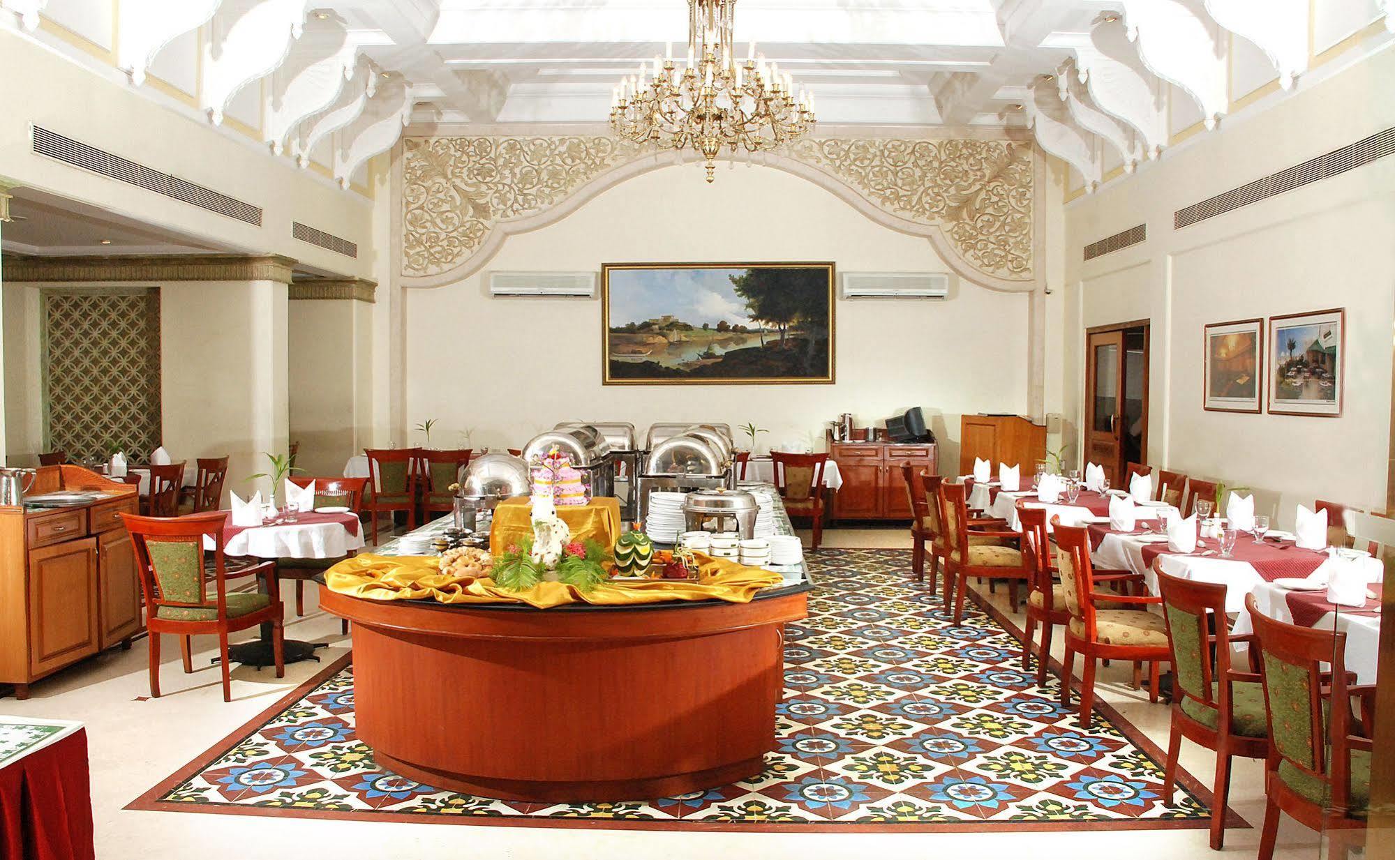 Royal Court Otel Madurai Dış mekan fotoğraf