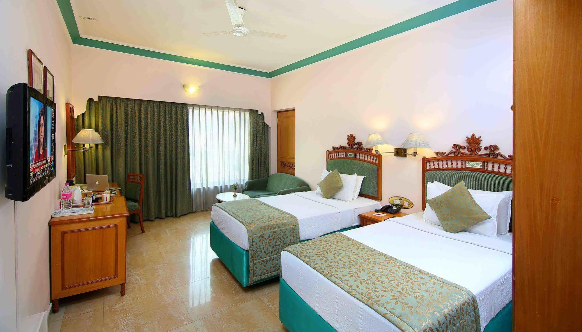 Royal Court Otel Madurai Dış mekan fotoğraf