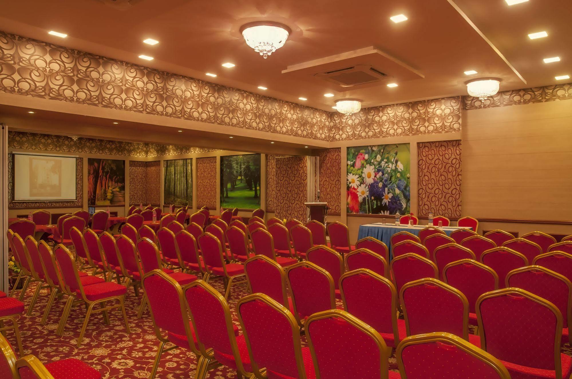 Royal Court Otel Madurai Dış mekan fotoğraf