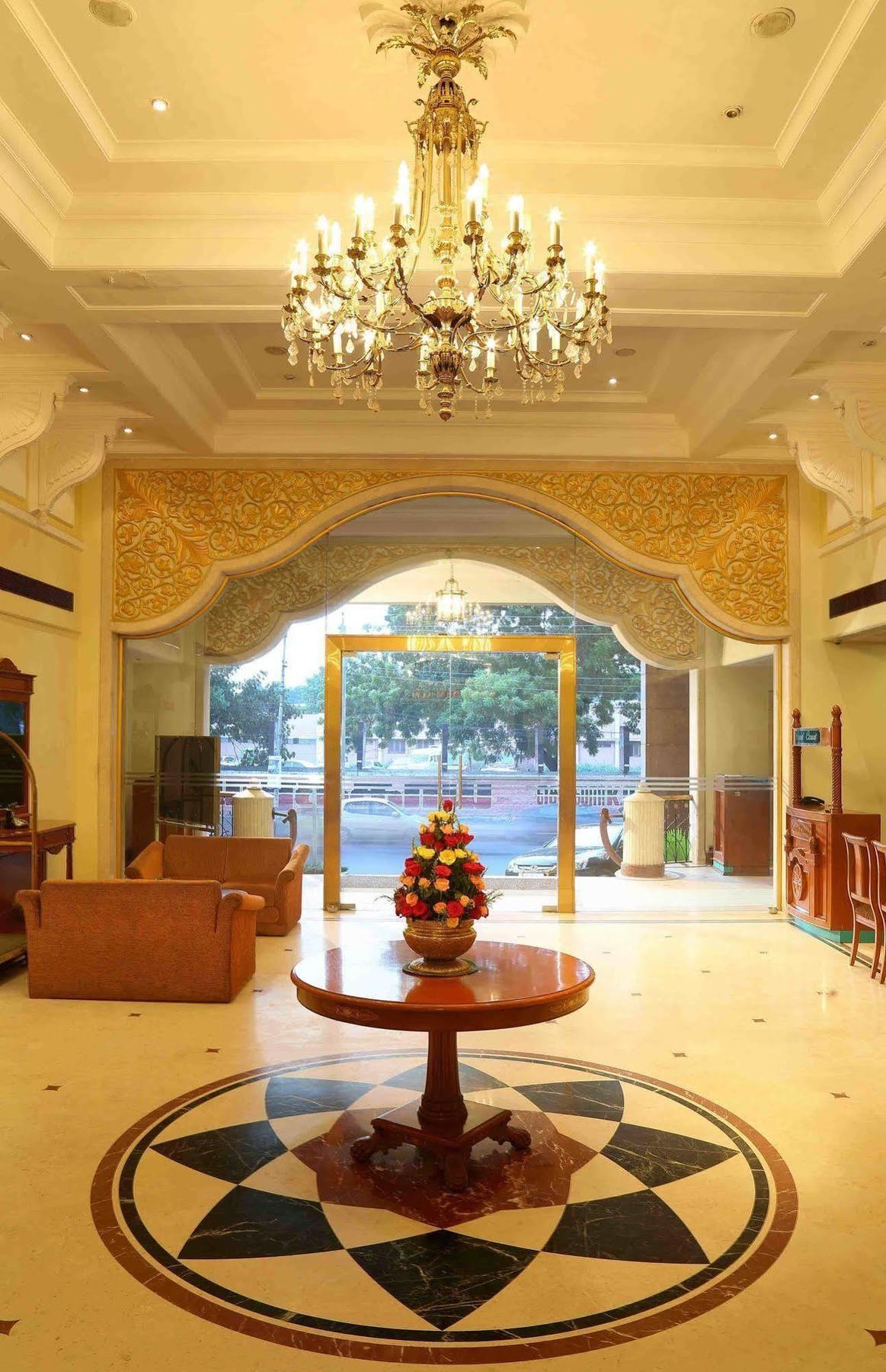 Royal Court Otel Madurai Dış mekan fotoğraf