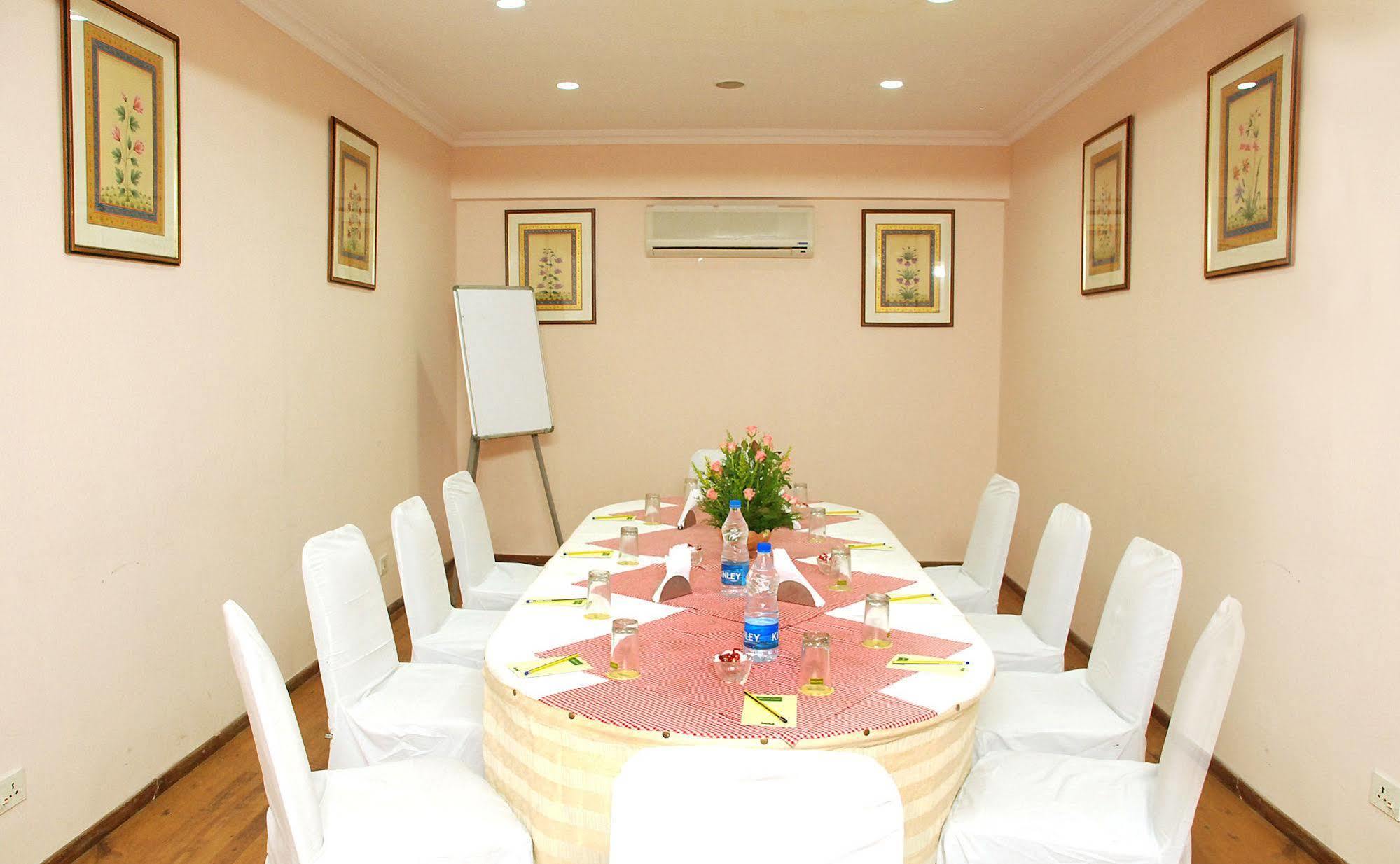 Royal Court Otel Madurai Dış mekan fotoğraf