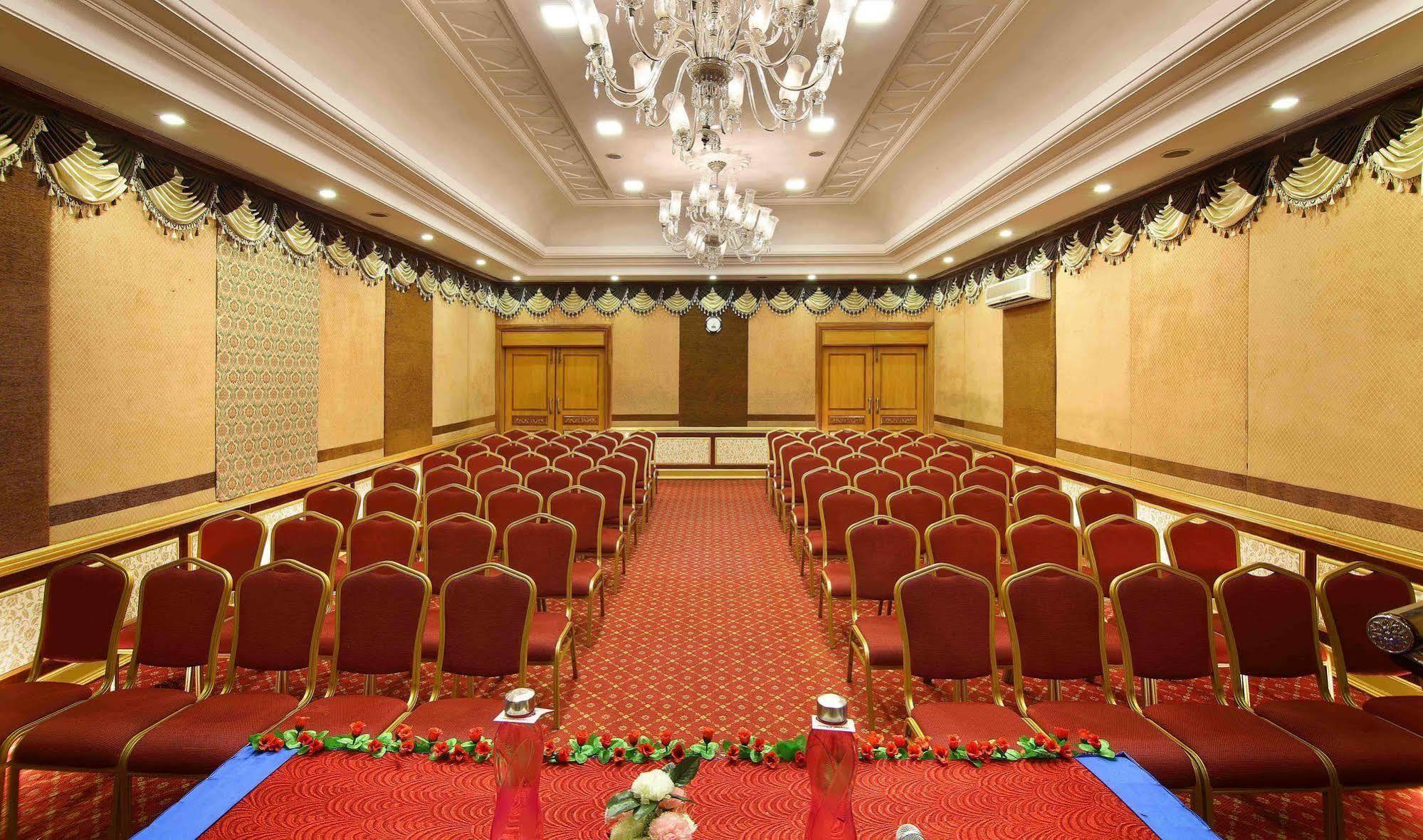 Royal Court Otel Madurai Dış mekan fotoğraf
