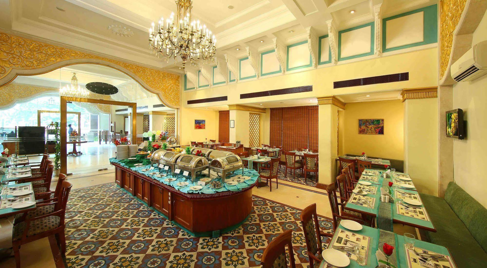 Royal Court Otel Madurai Dış mekan fotoğraf