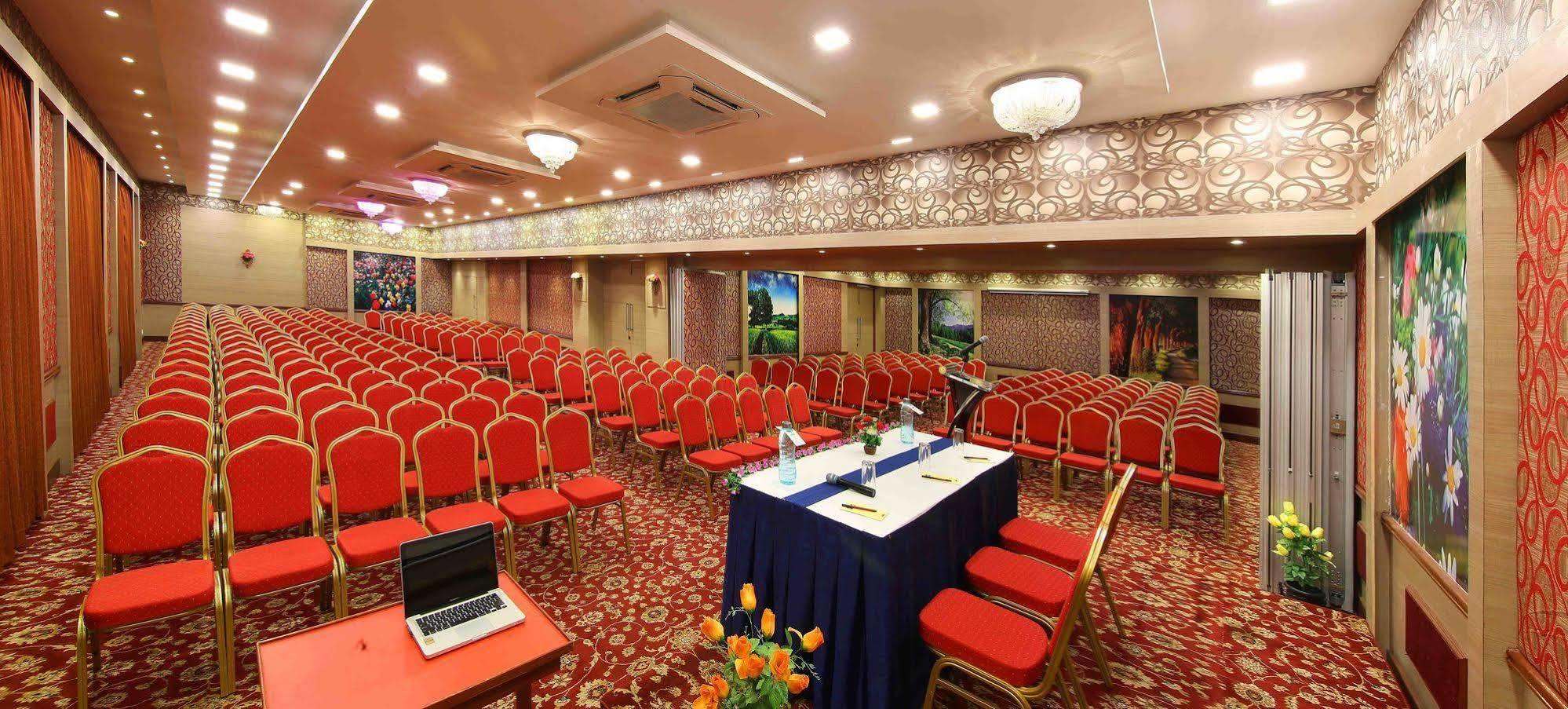 Royal Court Otel Madurai Dış mekan fotoğraf