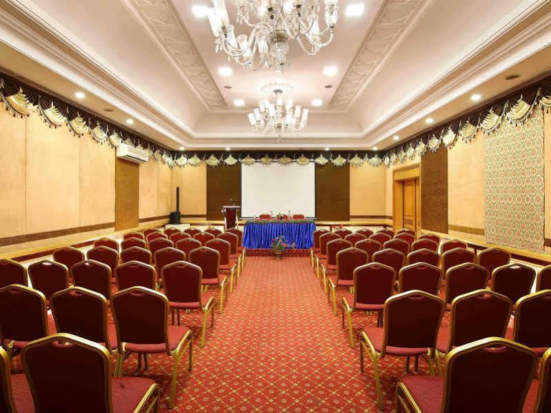 Royal Court Otel Madurai Dış mekan fotoğraf