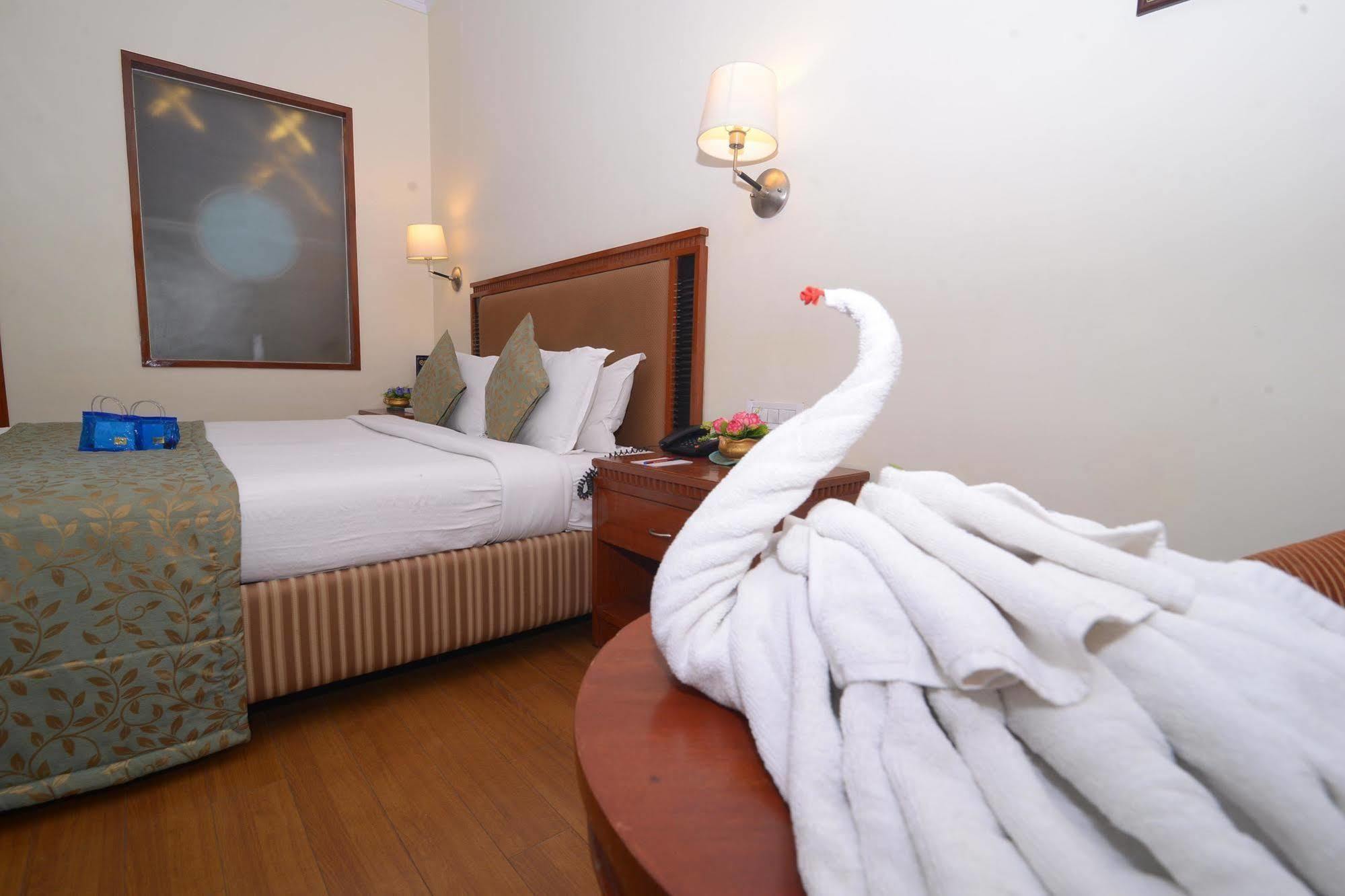 Royal Court Otel Madurai Dış mekan fotoğraf