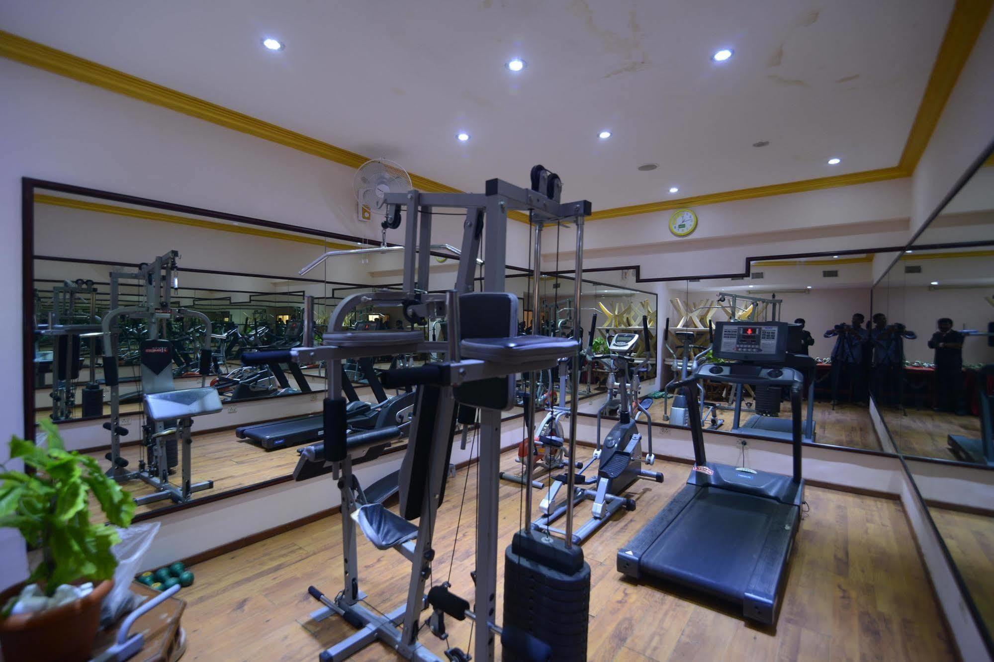 Royal Court Otel Madurai Dış mekan fotoğraf