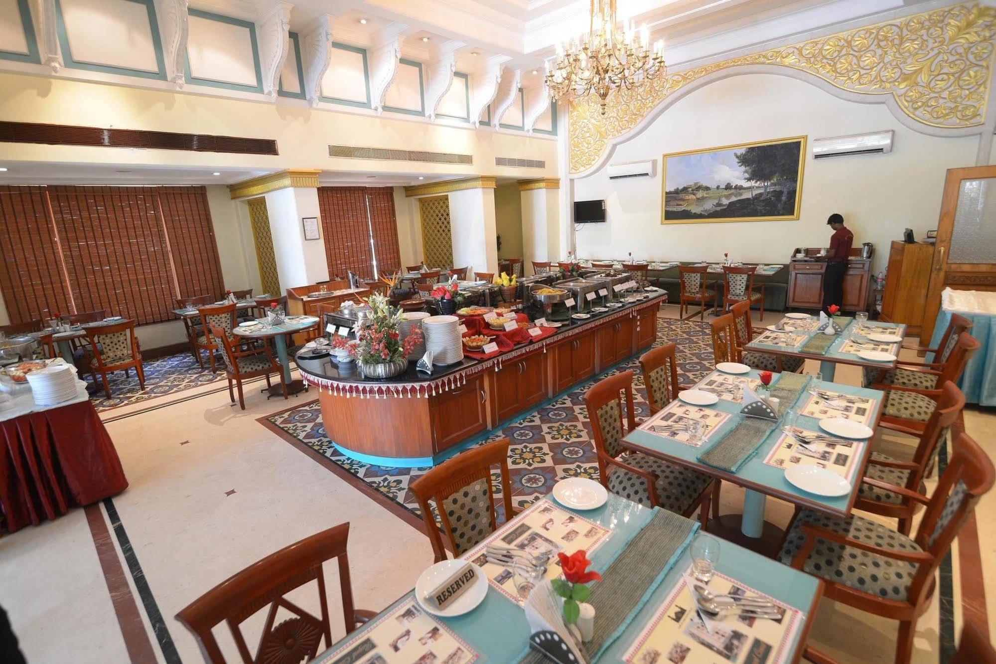Royal Court Otel Madurai Dış mekan fotoğraf